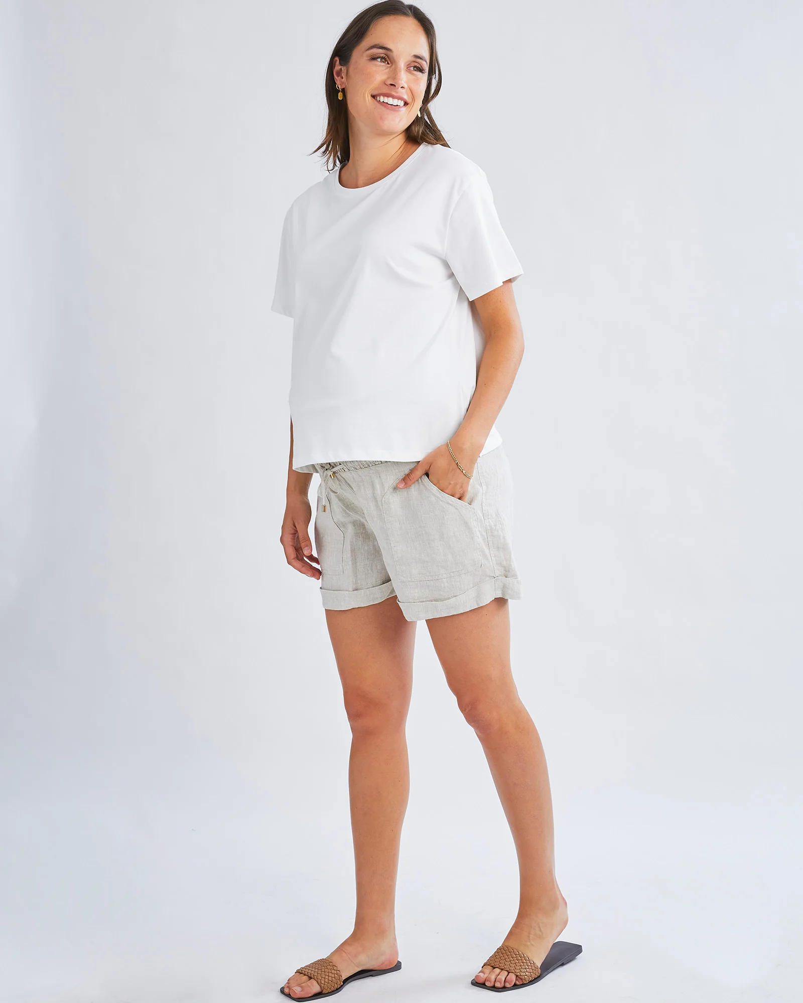 Zola Maternity Linen Shorts - Sand - Image 4