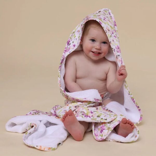 Snuggle Hunny Organic Hooded Baby Towel - Image 4
